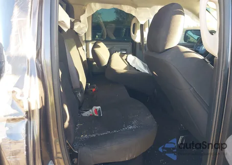 2019 Ram 1500 Classic Warlock 4X2 6'4 Box z USA, uszkodzony, nr VIN 1C6RR6GT5KS724166